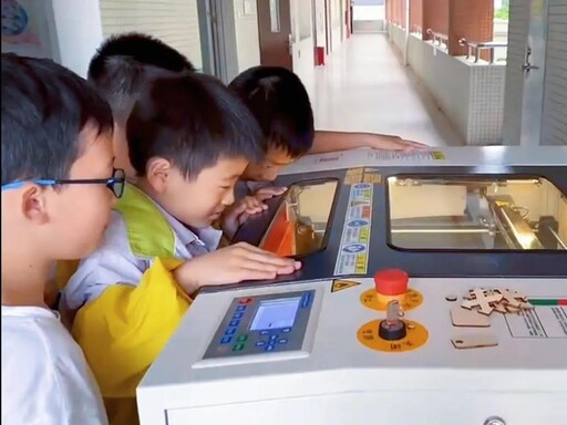 樂造匠牢牢抓緊學(xué)員目光