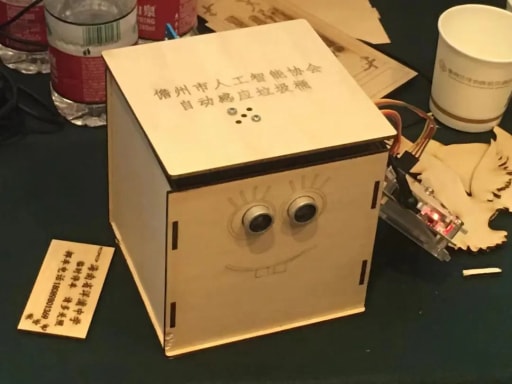 火熱持續(xù)，雷宇攜創(chuàng)趣天地、蘑菇云創(chuàng)客點(diǎn)燃雙城造物激情！